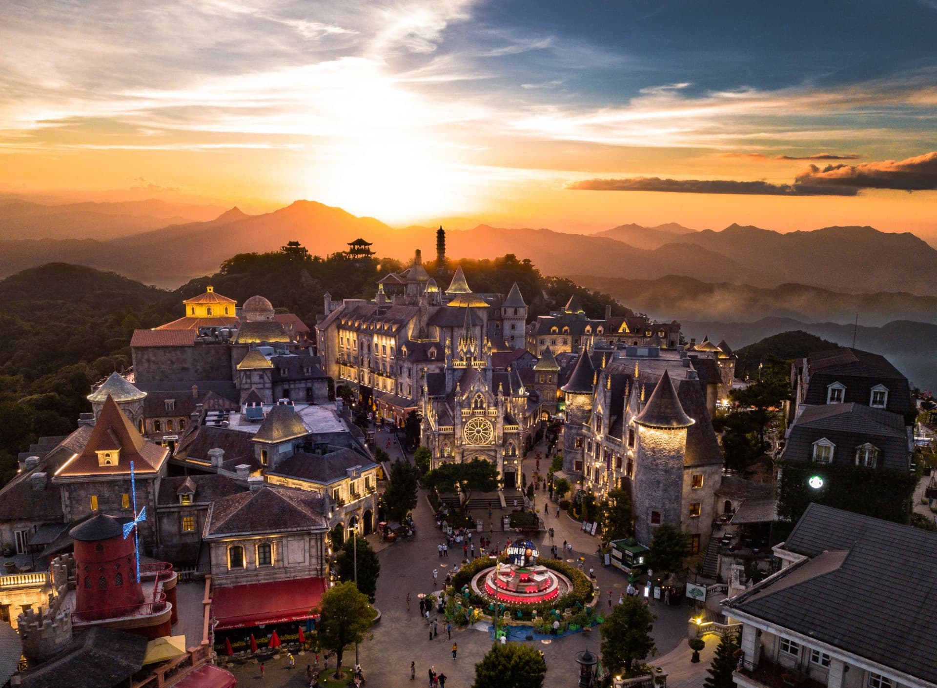 Sun World Ba Na Hills Ticket - image 8