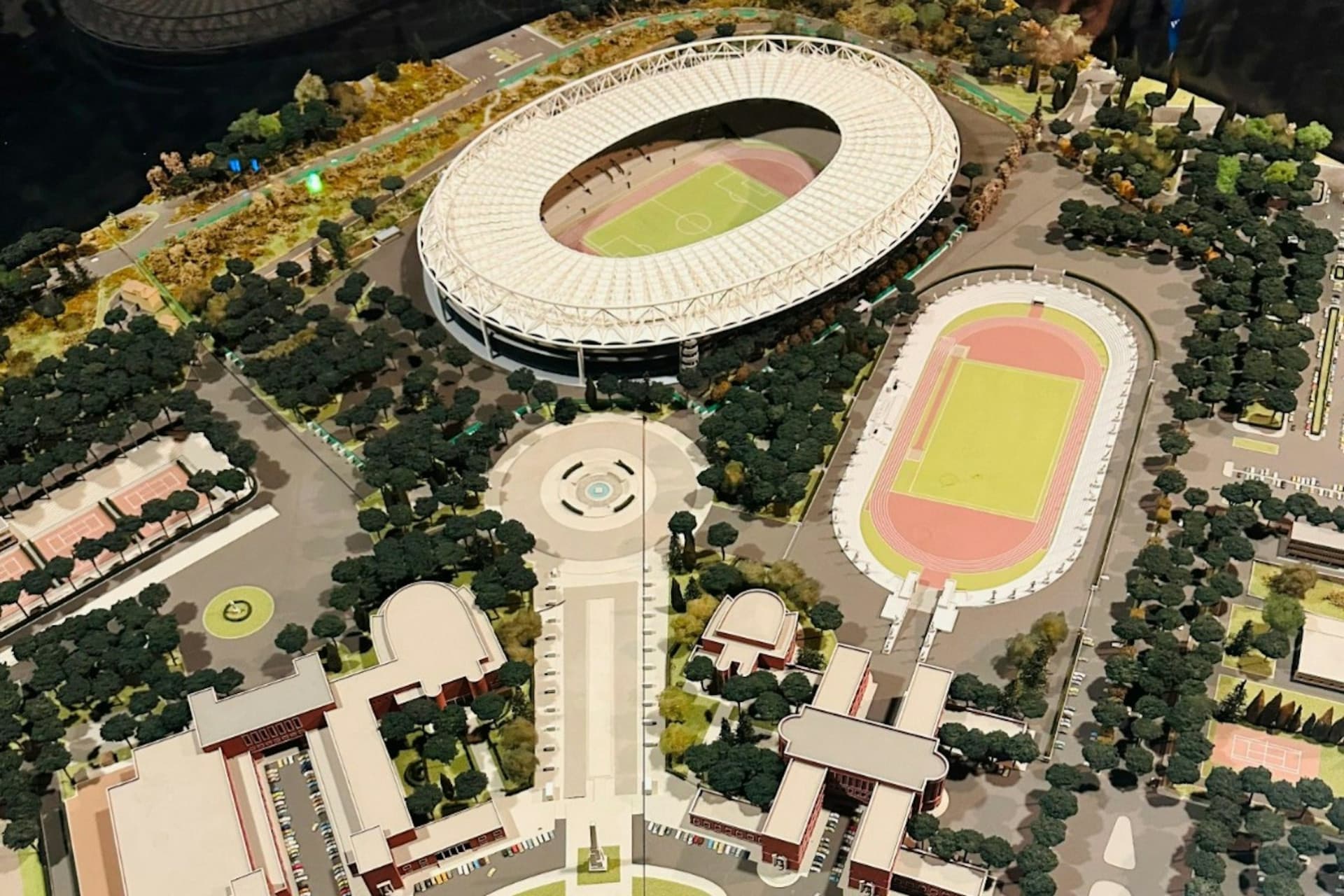 Olympic Stadium Guided Tour Ticket - image 4