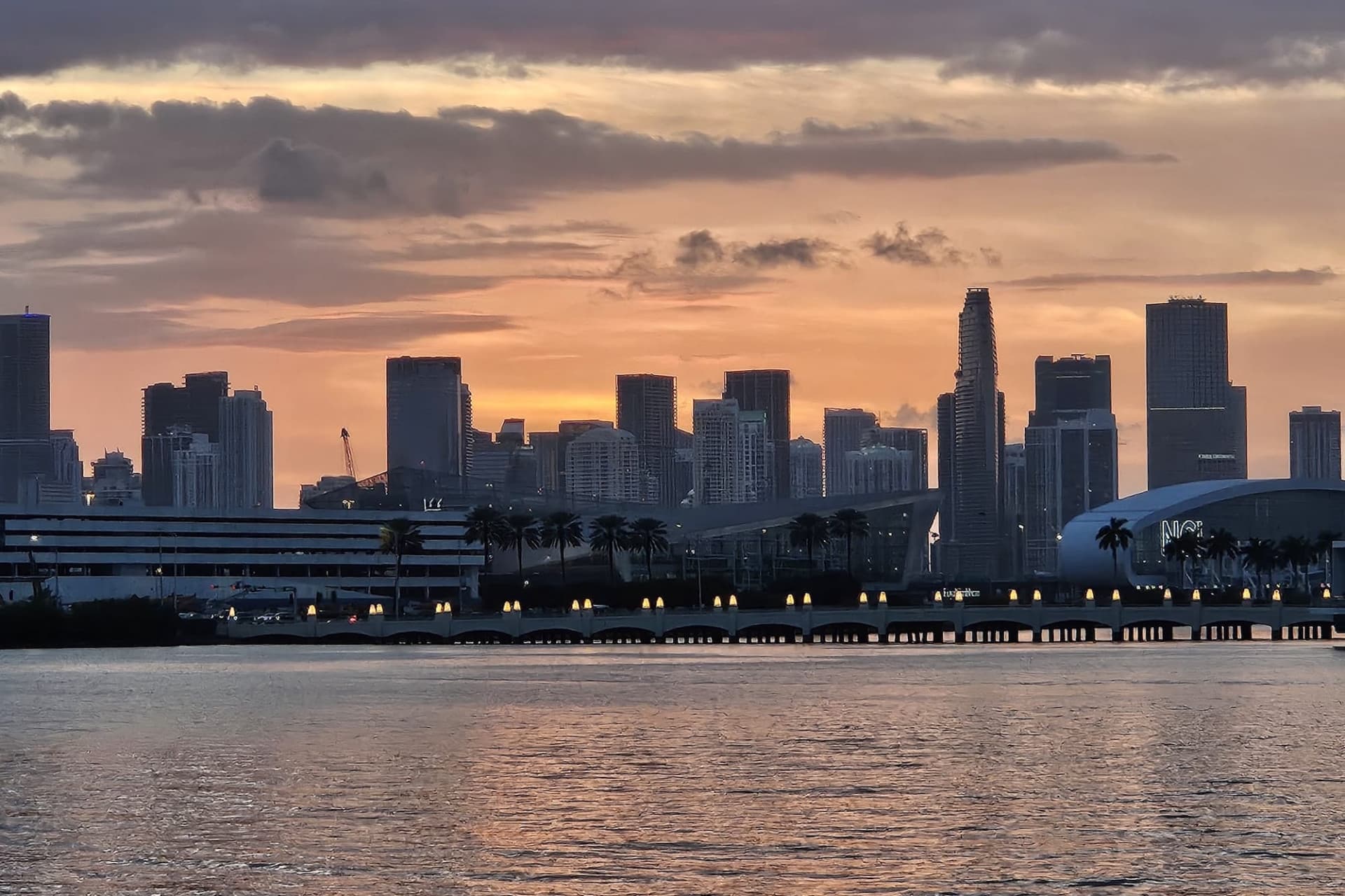 Miami Sunset Cruise of Biscayne Bay and Millionaires' Homes - image 9