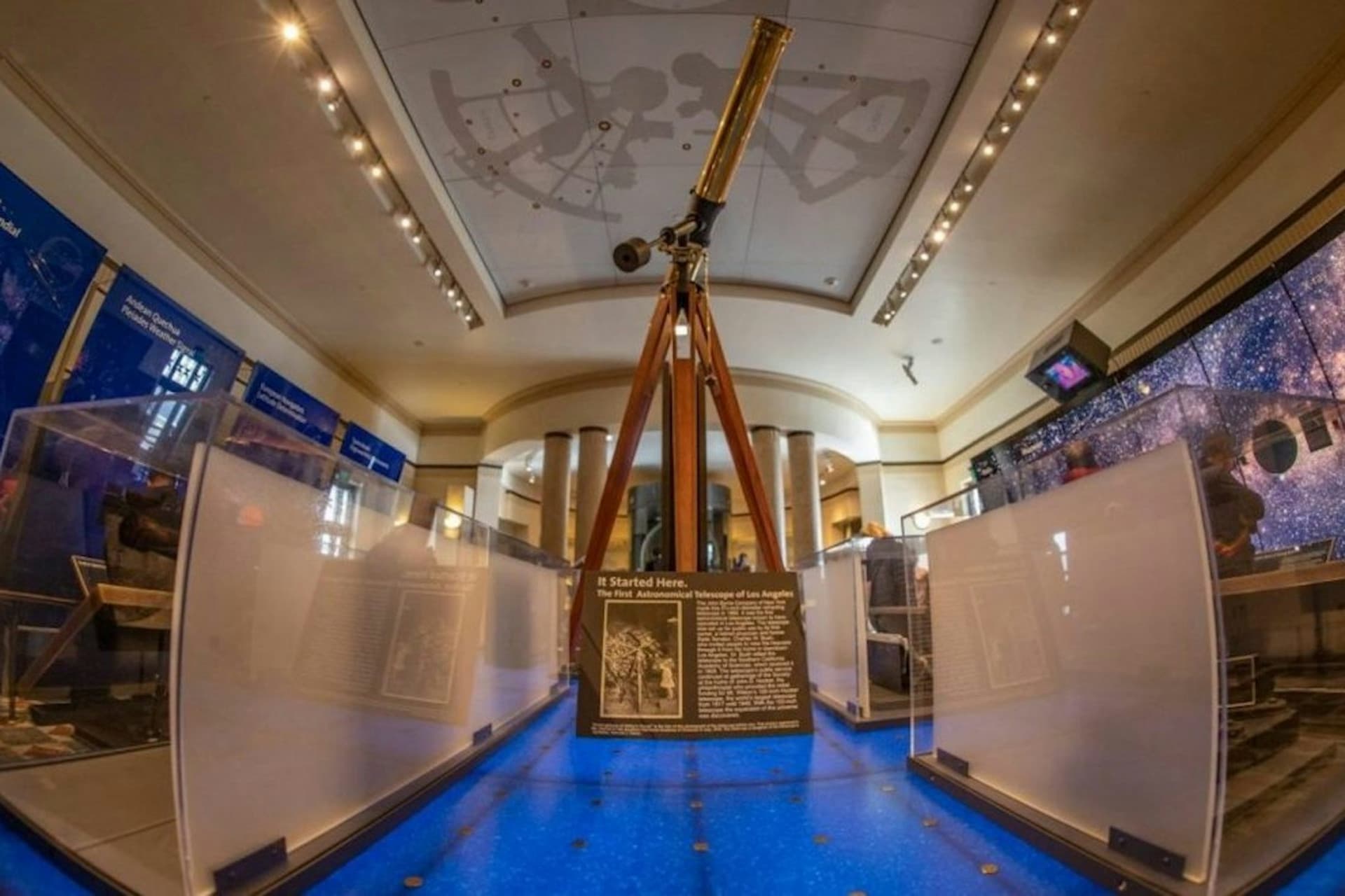 Griffith Observatory: Guided Tour + Planetarium Show Ticket - image 8