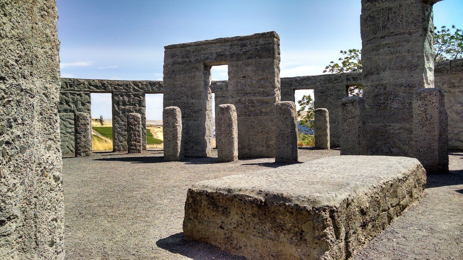Stonehenge and Roman Baths Tour - image 7
