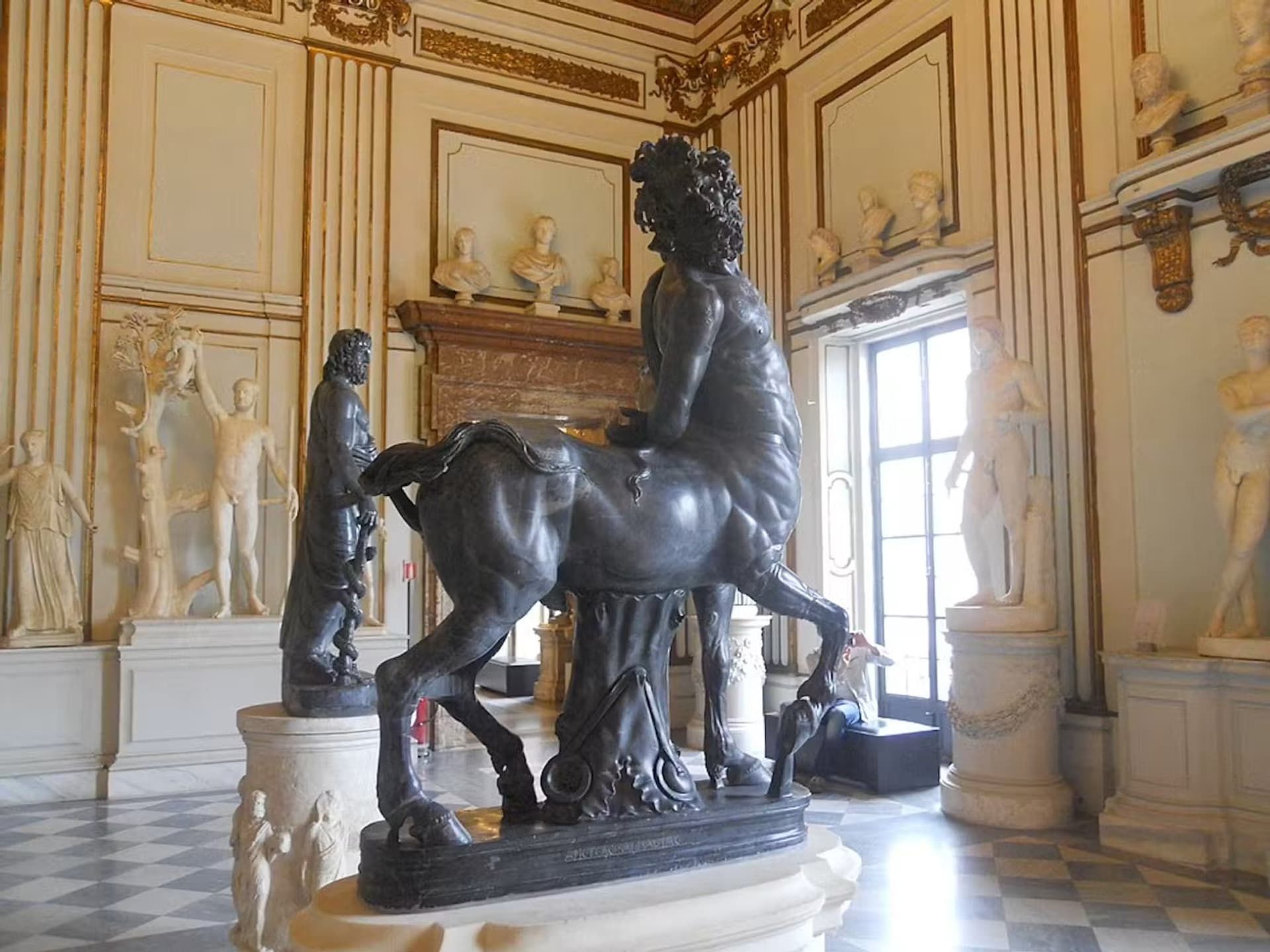 Entrada a los Museos Capitolinos - imagen 13