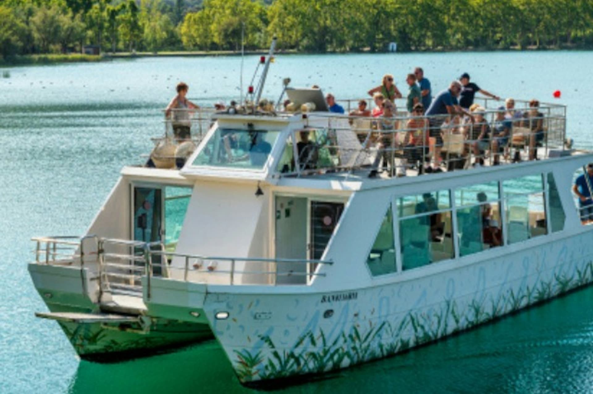 Girona: tour en barco por el lago de Banyoles - imagen 6