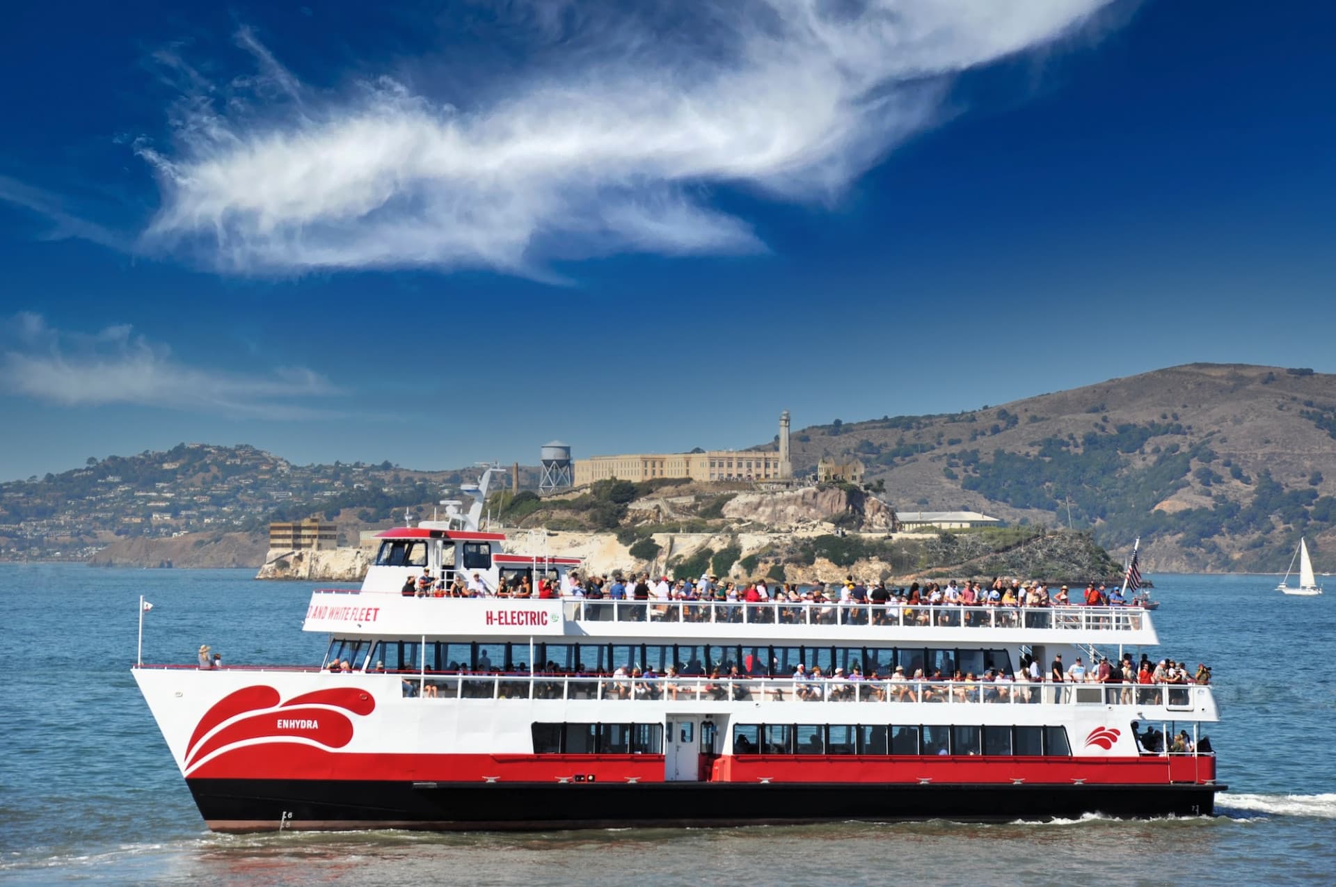 San Francisco Bay 1 Hour Golden Gate Sightseeing Boat Cruise by Red and White Fleet - image 2