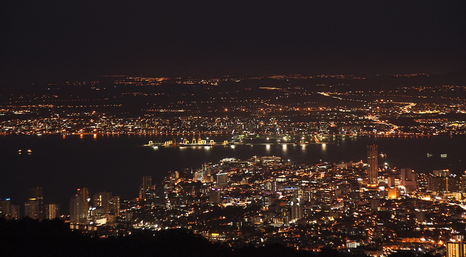 Penang Hill and Kek Lok Si Temple Tour - image 3