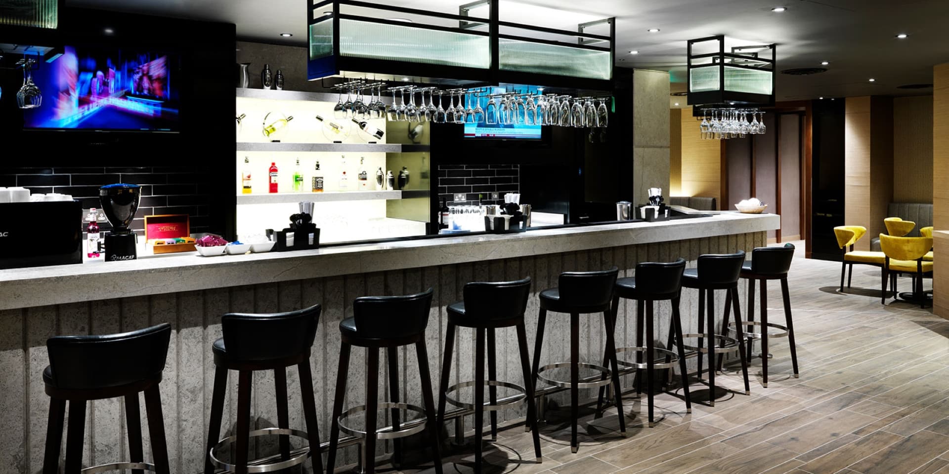 Plaza Premium Lounge - London Heathrow Airport Terminal 4 - imagen 5