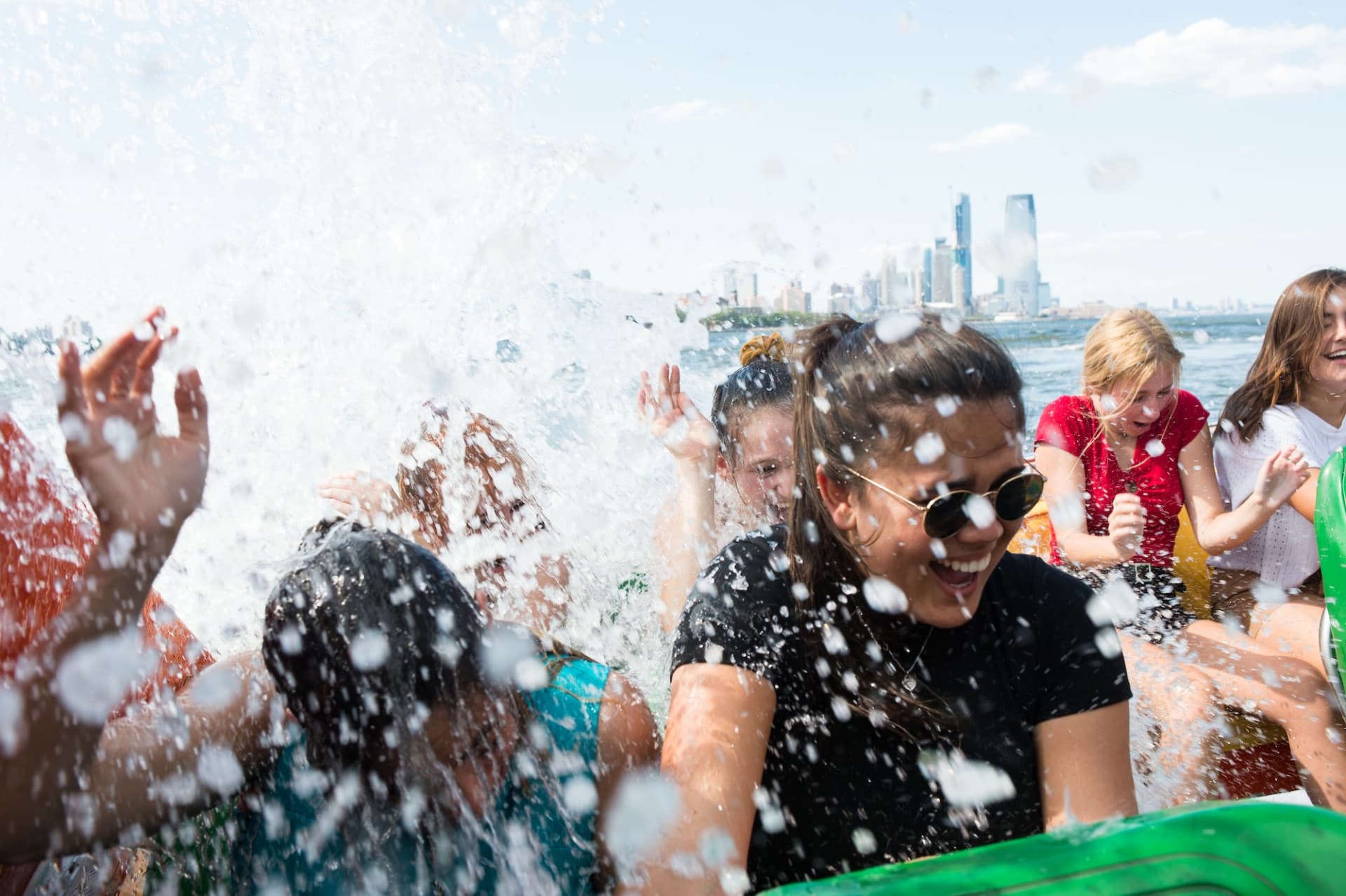 The Beast Downtown Speedboat to Statue of Liberty by Circle Line: Reserved Straight-to-Board Ticket - imagen 4