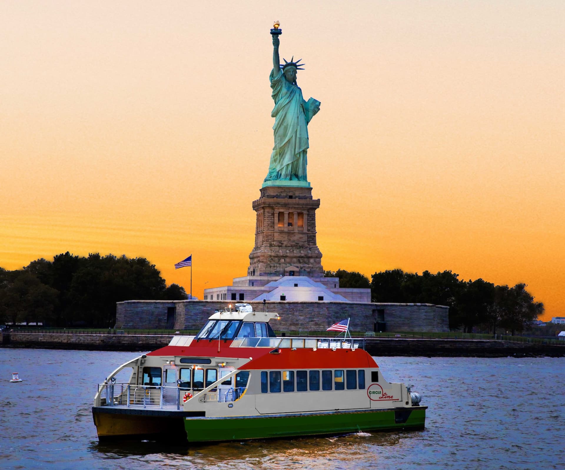 Circle Line Downtown "Liberty Sunset" Evening Cruise (1.5 hours): Reserved Straight-to-Board Ticket - image 7