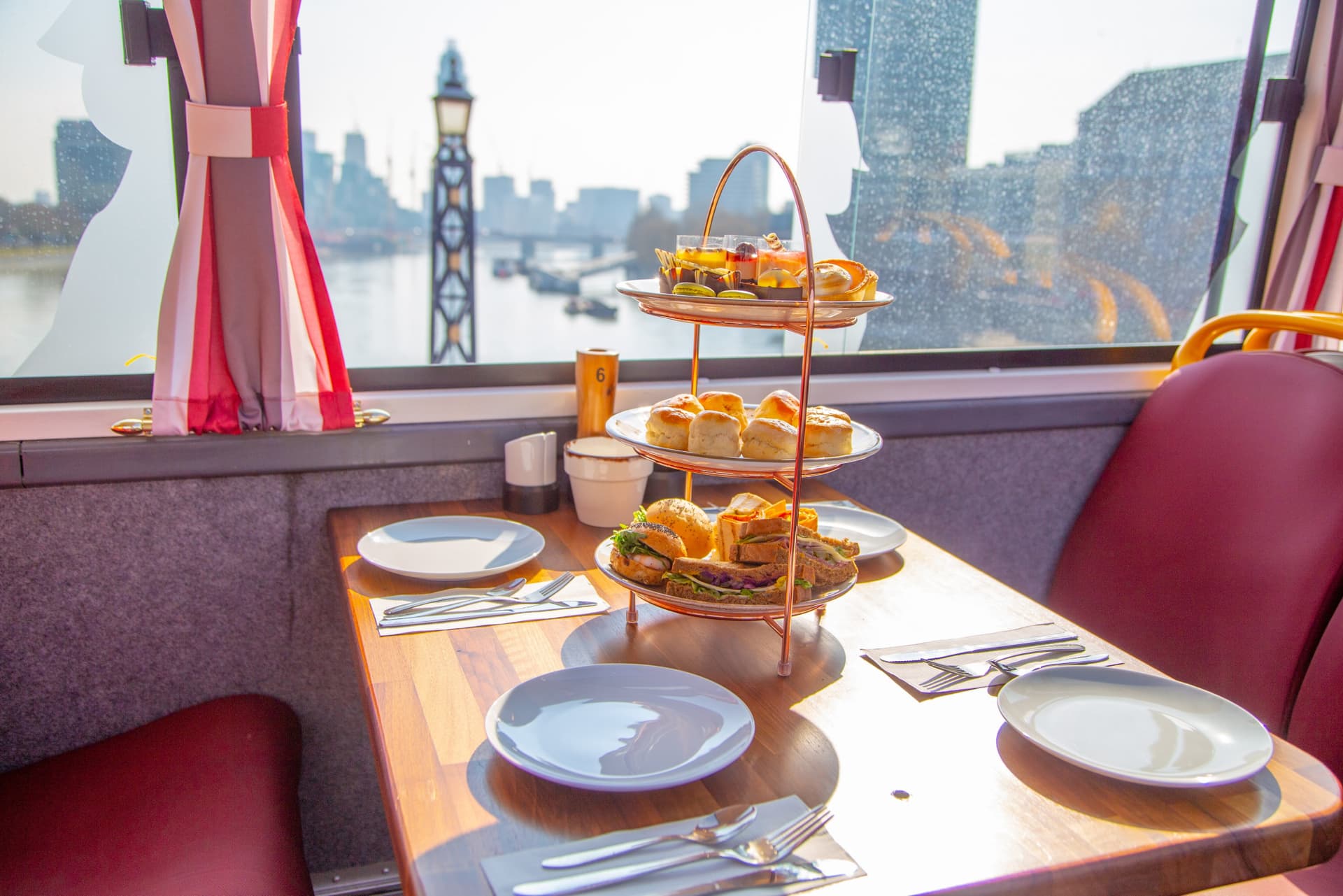 Autobús de té de la tarde con tour panorámico por Londres - imagen 12