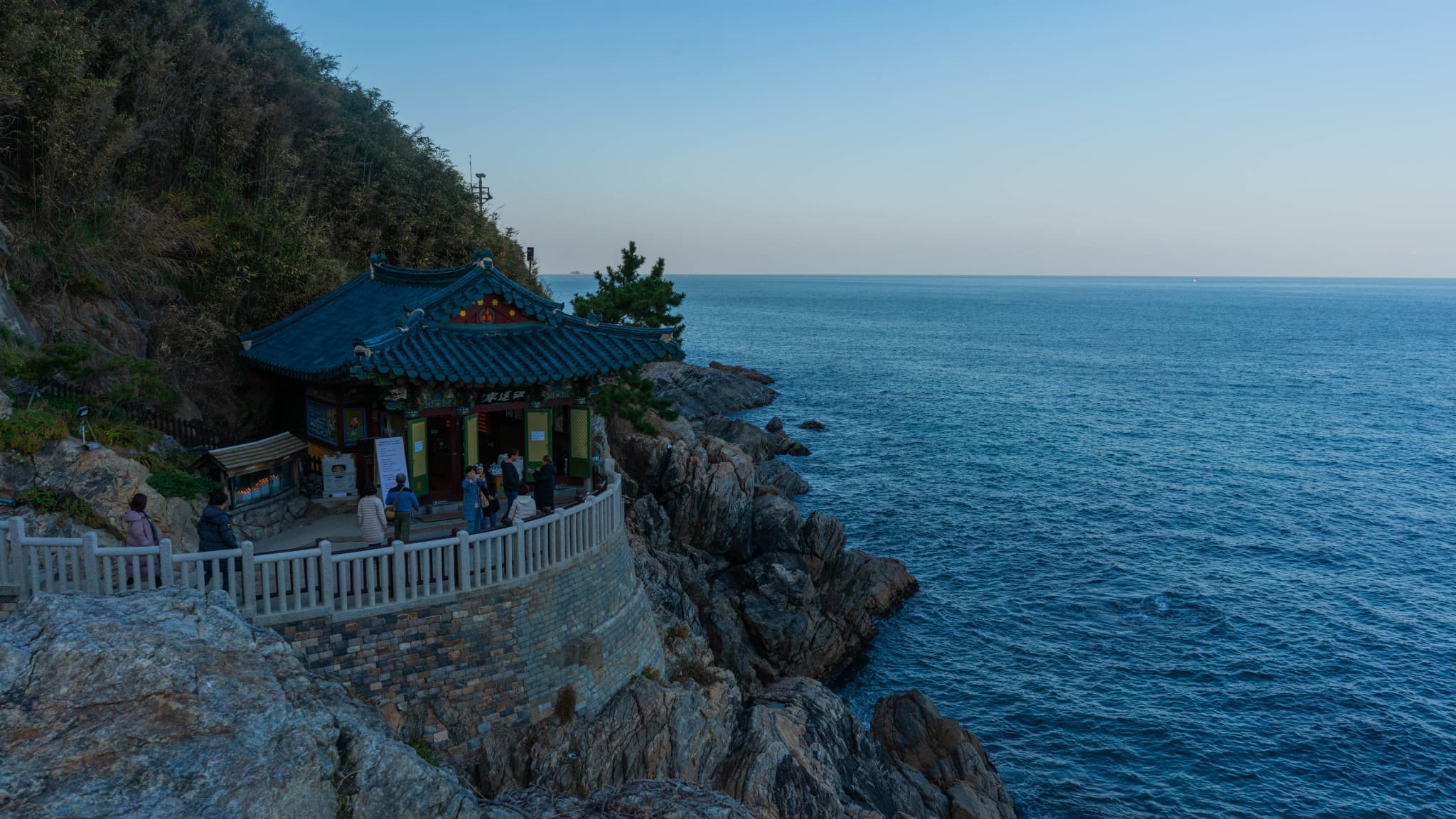 Mount Seorak and Naksansa Temple Tour from Seoul - image 7