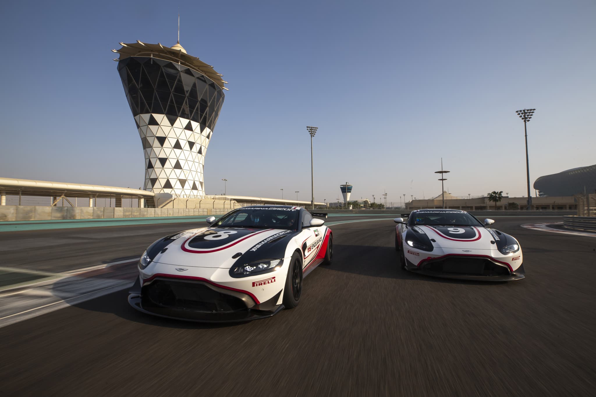 Yas Marina Circuit Aston Martin GT4 Driving Experience - image 3