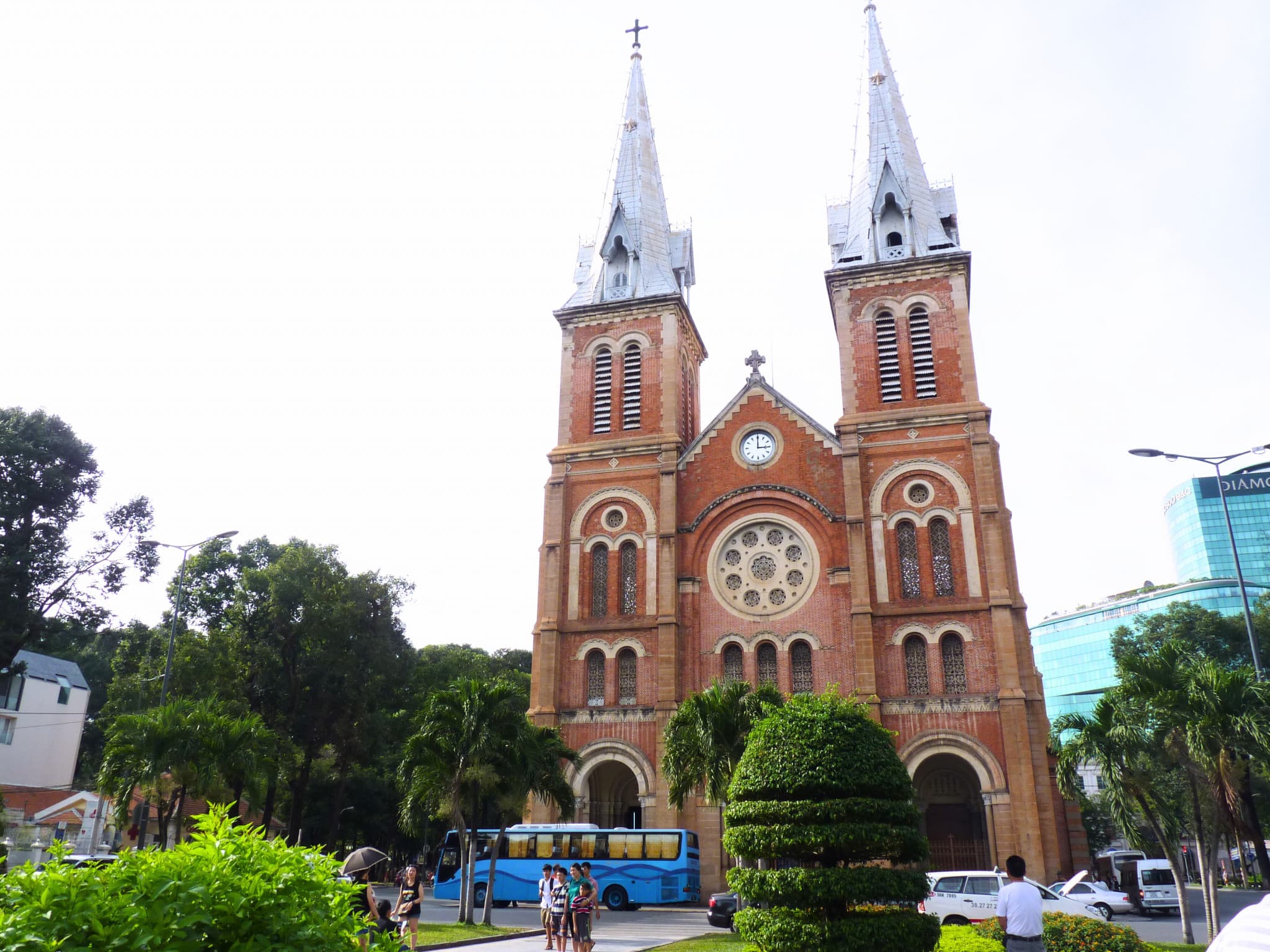 Ho Chi Minh City and Cu Chi Tunnels Full-Day Tour - main image