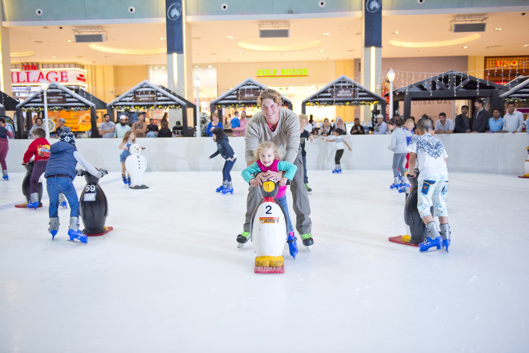 Dubai Ice Rink - image 4