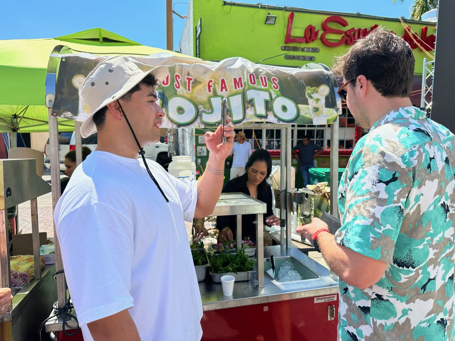 Tour gastronómico y a pie por Little Havana en Miami - imagen 5