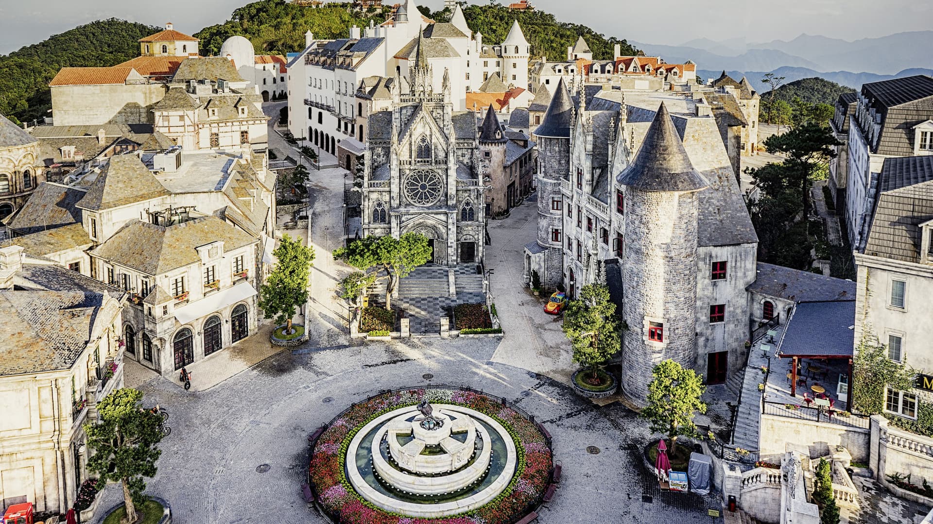 Ba Na Hills and Golden Bridge Full-Day Private Tour from Da Nang with Korean-speaking Guide - image 6