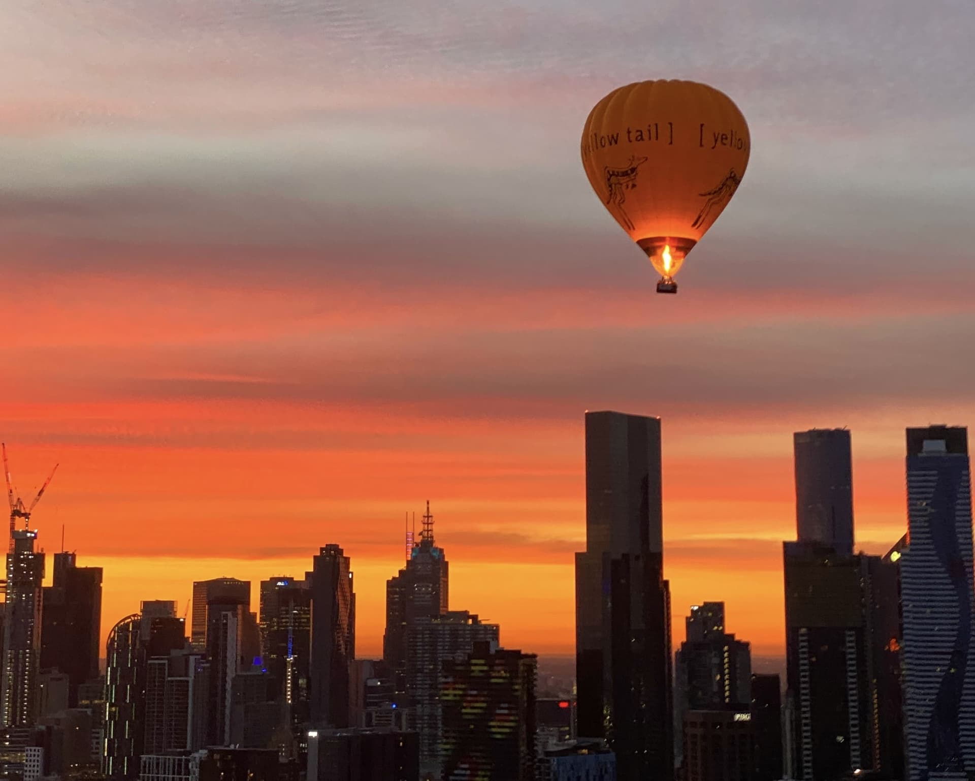 Sunrise Hot Air Balloon Flight over Melbourne with Photos - imagen 5
