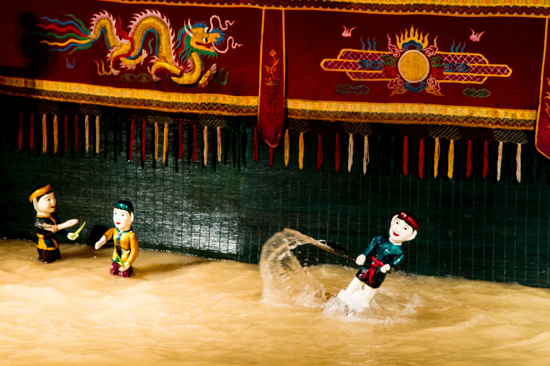 Traditional Vietnamese Water Puppet Show with Dinner in Ho Chi Minh - image 21