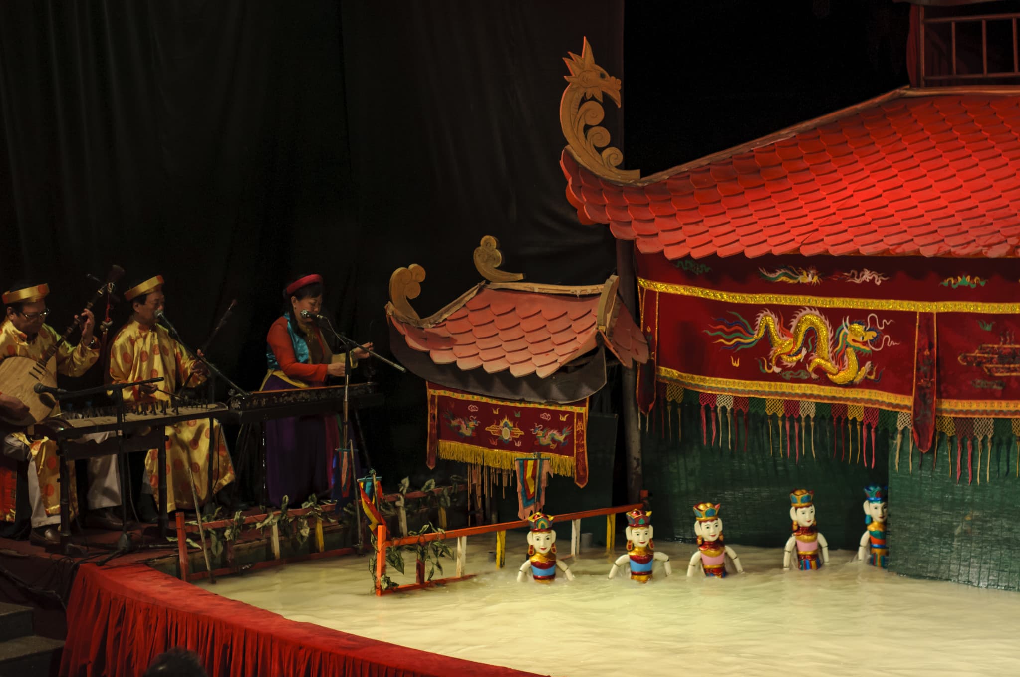 Traditional Vietnamese Water Puppet Show with Dinner in Ho Chi Minh - image 11