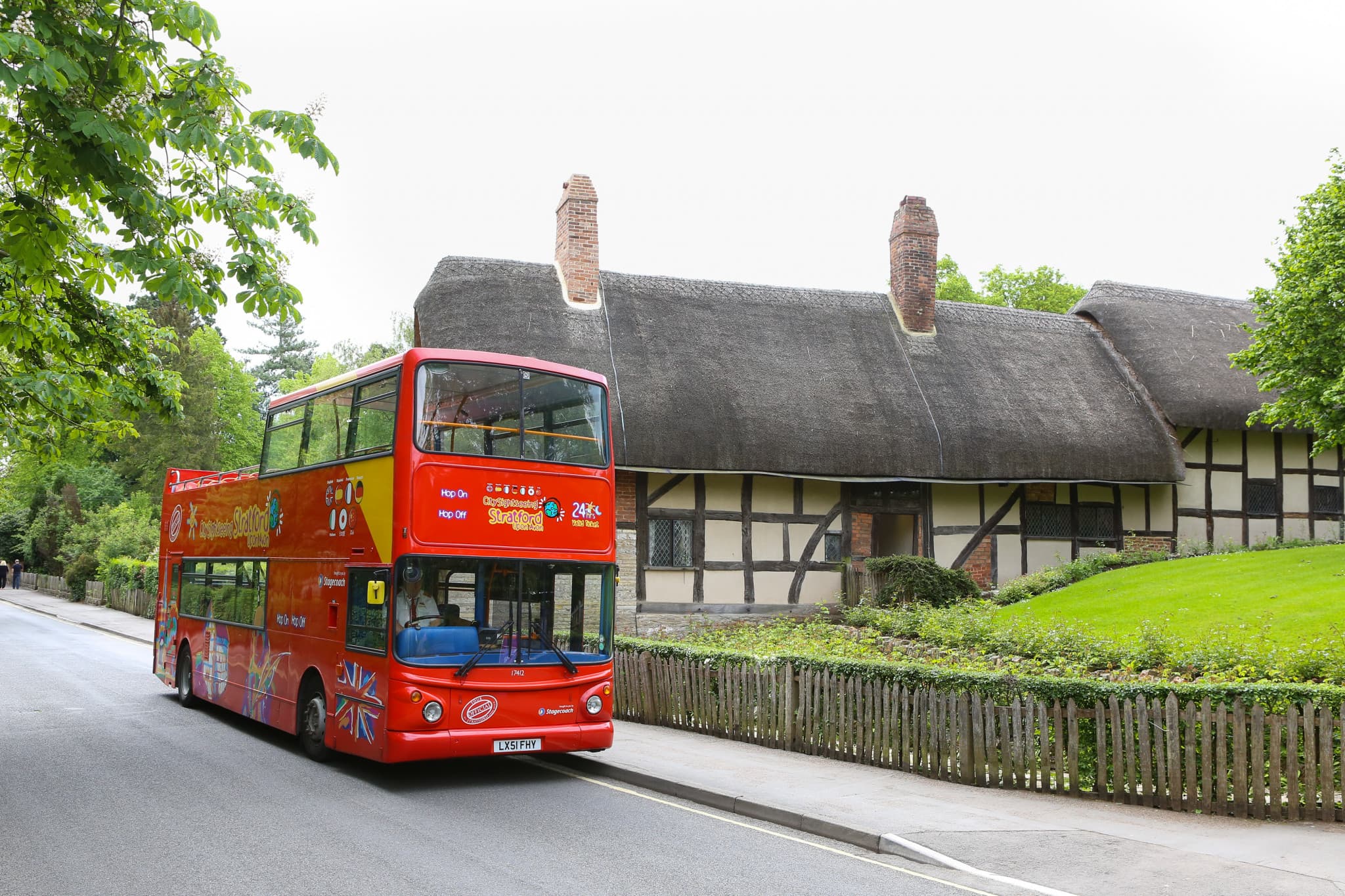 City Sightseeing Stratford-upon-Avon Hop-on Hop-off Bus Tour - image 2