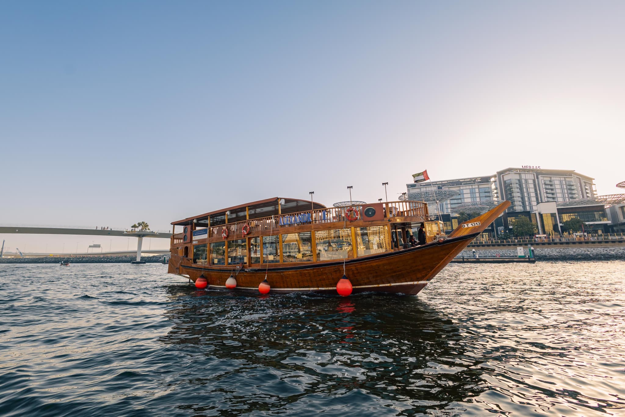 Alexandra Dhow Dinner Cruise in Dubai Marina - image 13