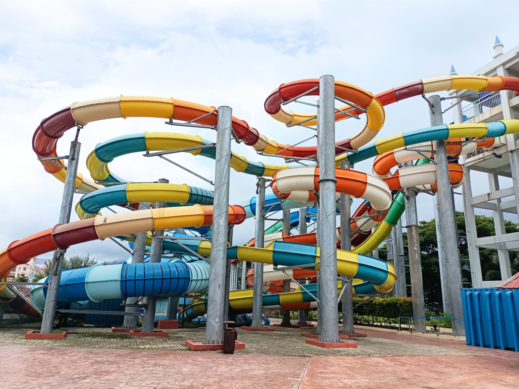 Splash Out Langkawi Waterpark - image 4