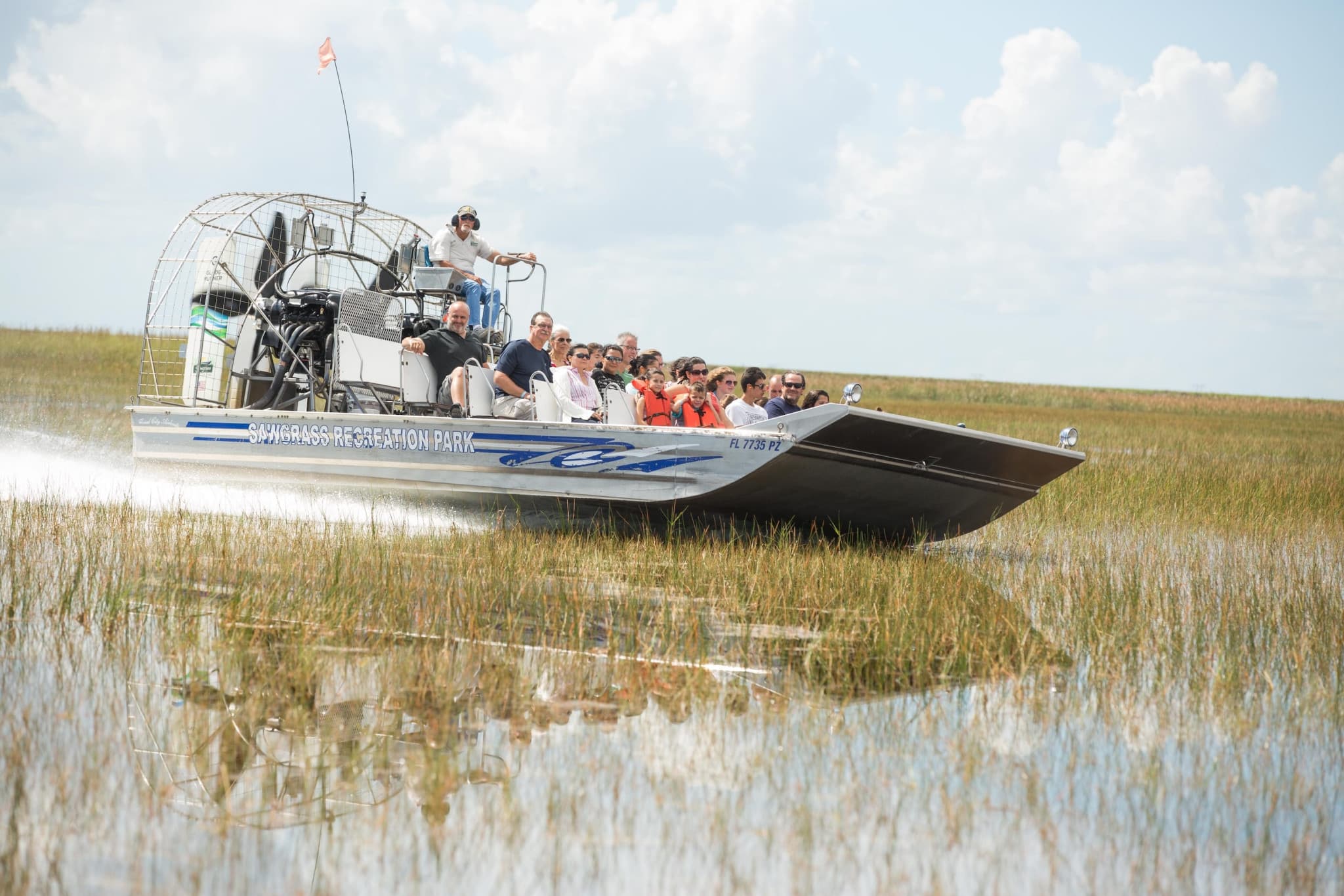 Miami Full-Day Combo: 75 min cruise + Everglades Airboat Tour + Double Decker Bus - main image