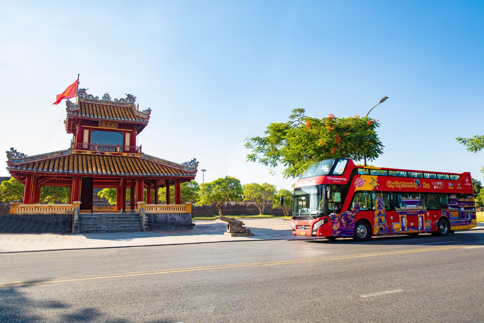 City Sightseeing Hue Hop-on Hop-off Bus Tour - image 2
