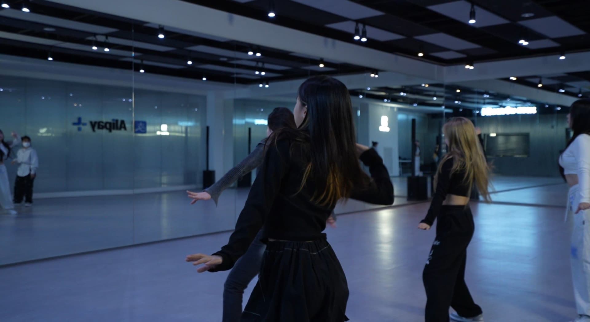 Ktown4u K-pop Dance Class with Video Shoot - main image