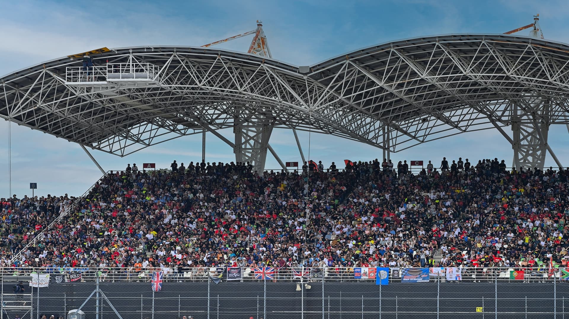[ F1 ] 말레이시아 세팡 F1 걸프 에어 바레인 그랑프리 2026 ( 10월 2~4일 ) - 이미지 3