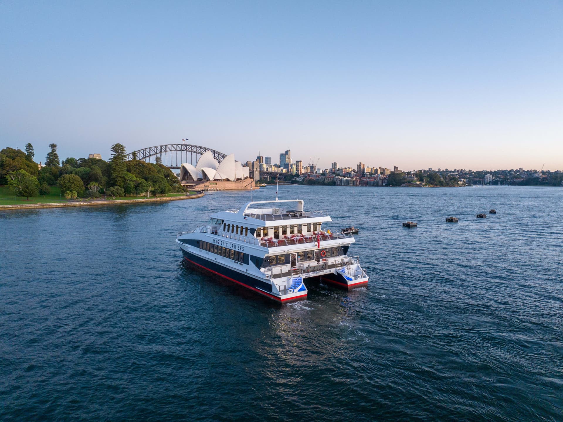 Sydney Harbour Buffet Lunch Cruise aboard Magistic Cruises from Darling Harbour - image 3