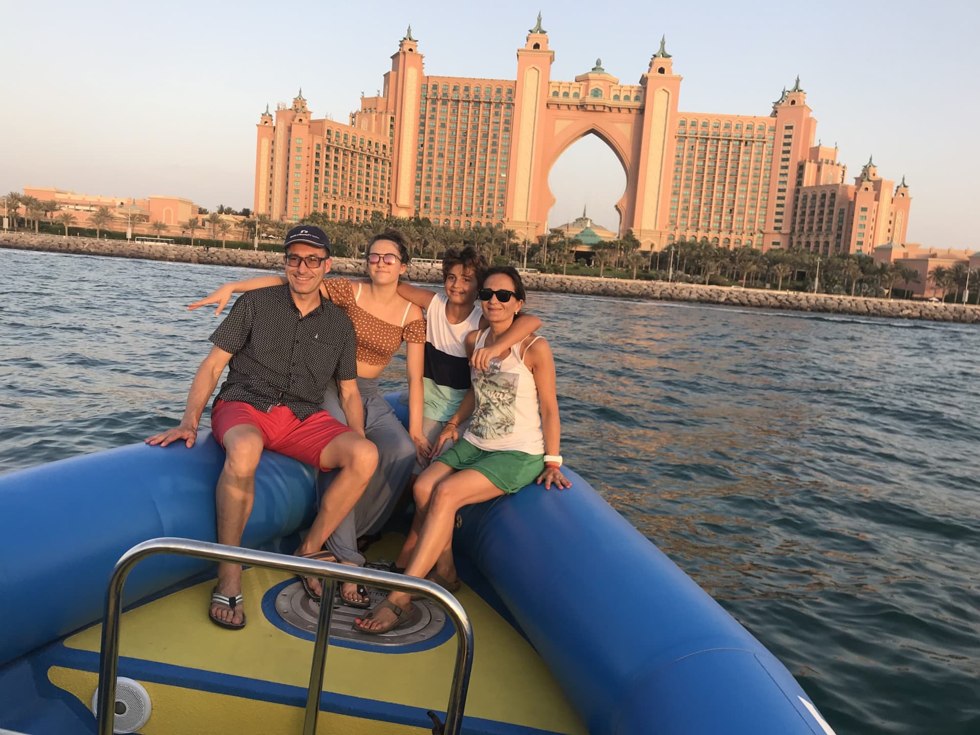 Sightseeing Speedboat Tour: Burj Al Arab, Jumeirah, and Atlantis - imagen 3