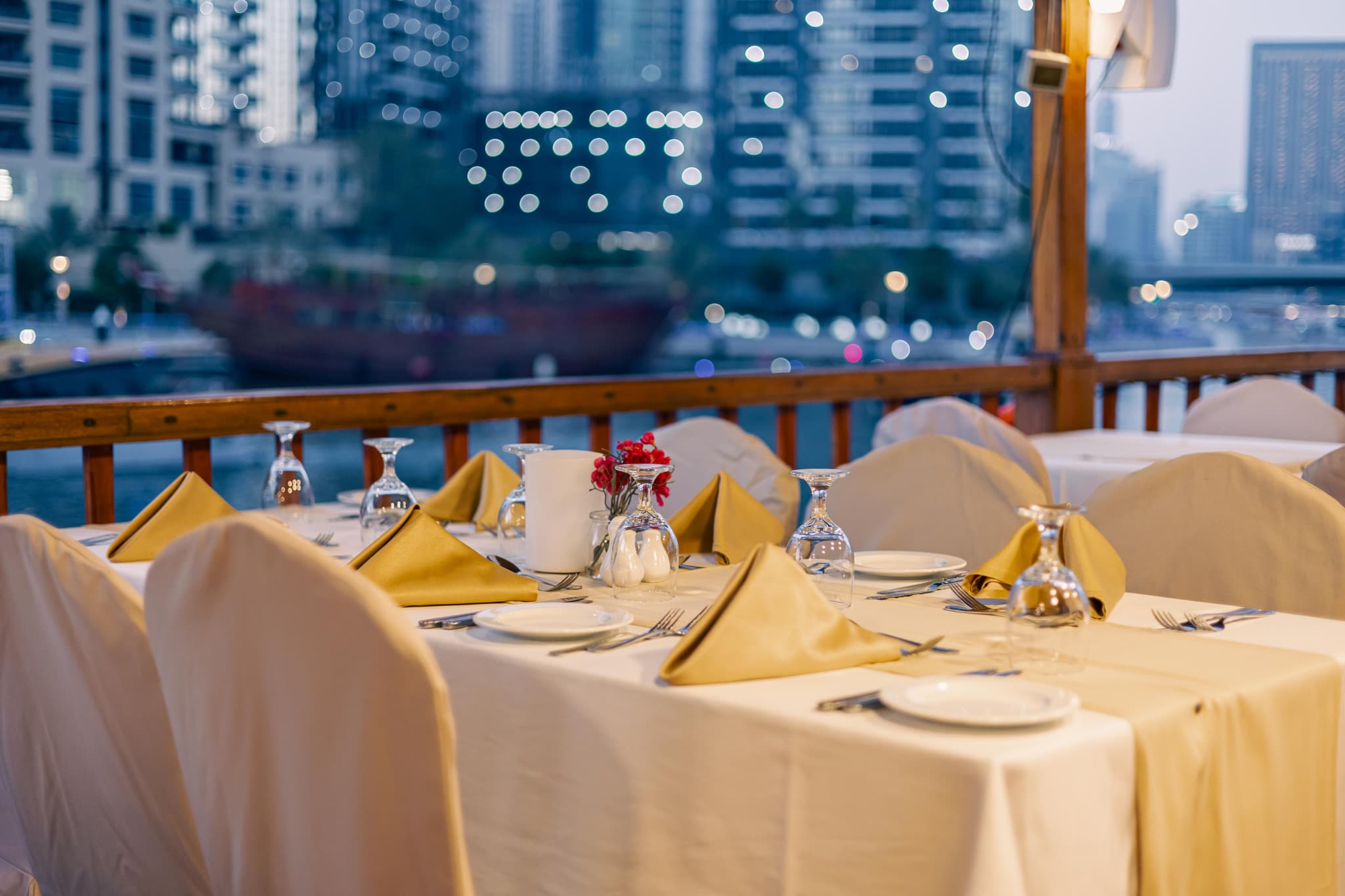 Alexandra Dhow Dinner Cruise in Dubai Marina - image 8
