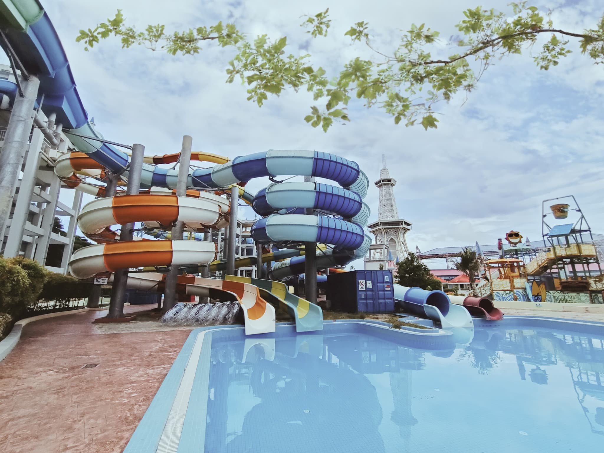 Splash Out Langkawi Waterpark - image 7