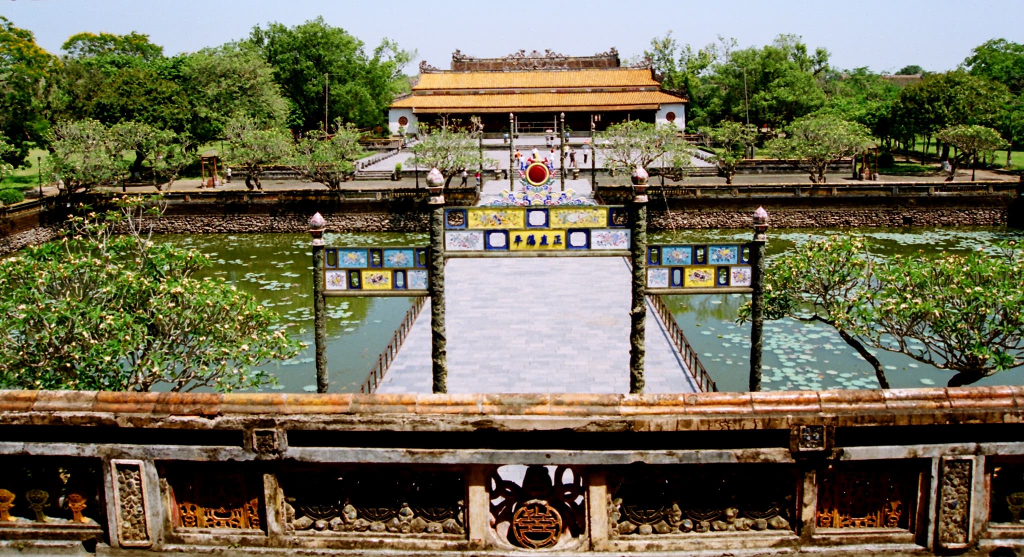 Hue City Tour with Dragon Boat Ride - image 7