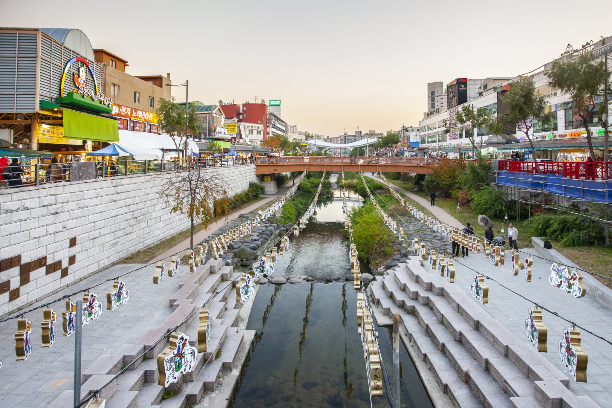 Korean Folk Village and Suwon Hwaseong Fortress Full-Day Tour from Seoul - image 7