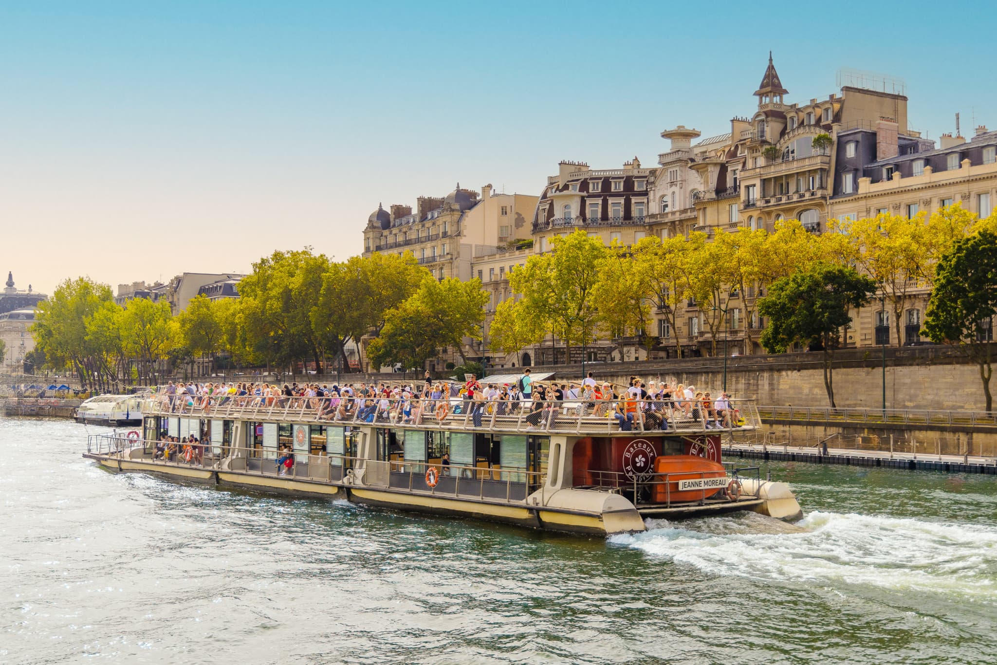 COMBO: Paris Museum Pass + Seine River Sightseeing Cruise by Bateaux Parisiens - image 9