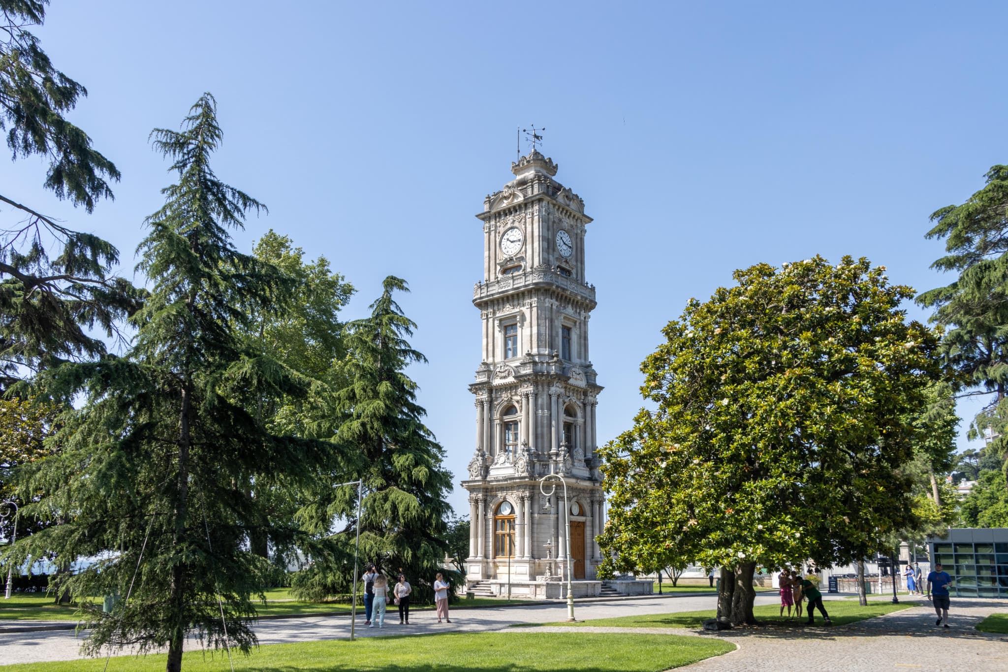 COMBO: Official Hagia Sophia Skip the Line + Dolmabahce Palace Ticket - image 8