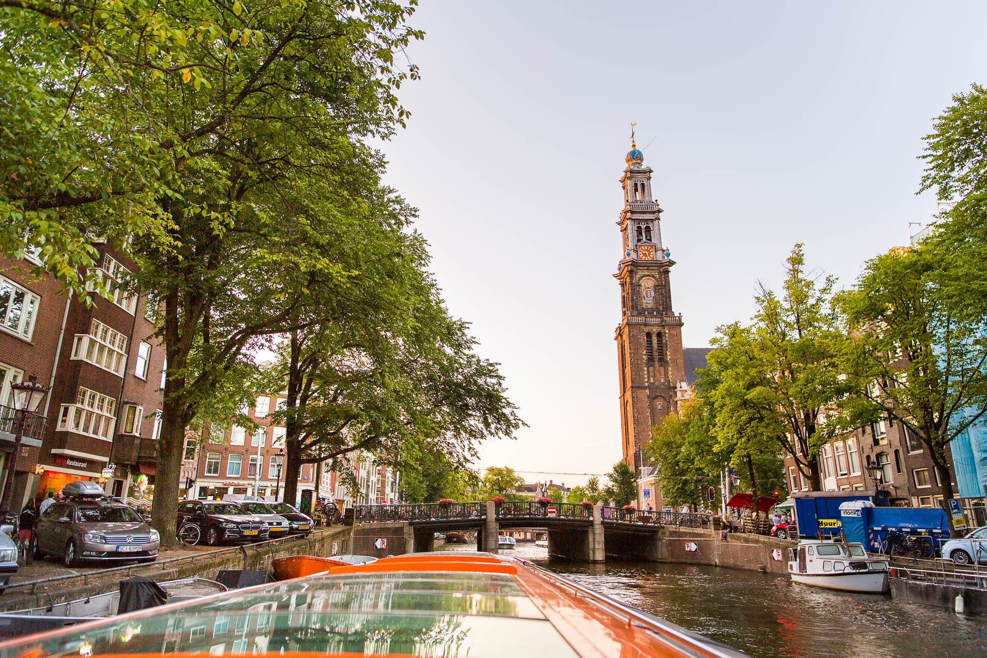 Amsterdam Canal Cruise Ticket with New York Pizza and Drinks - image 3
