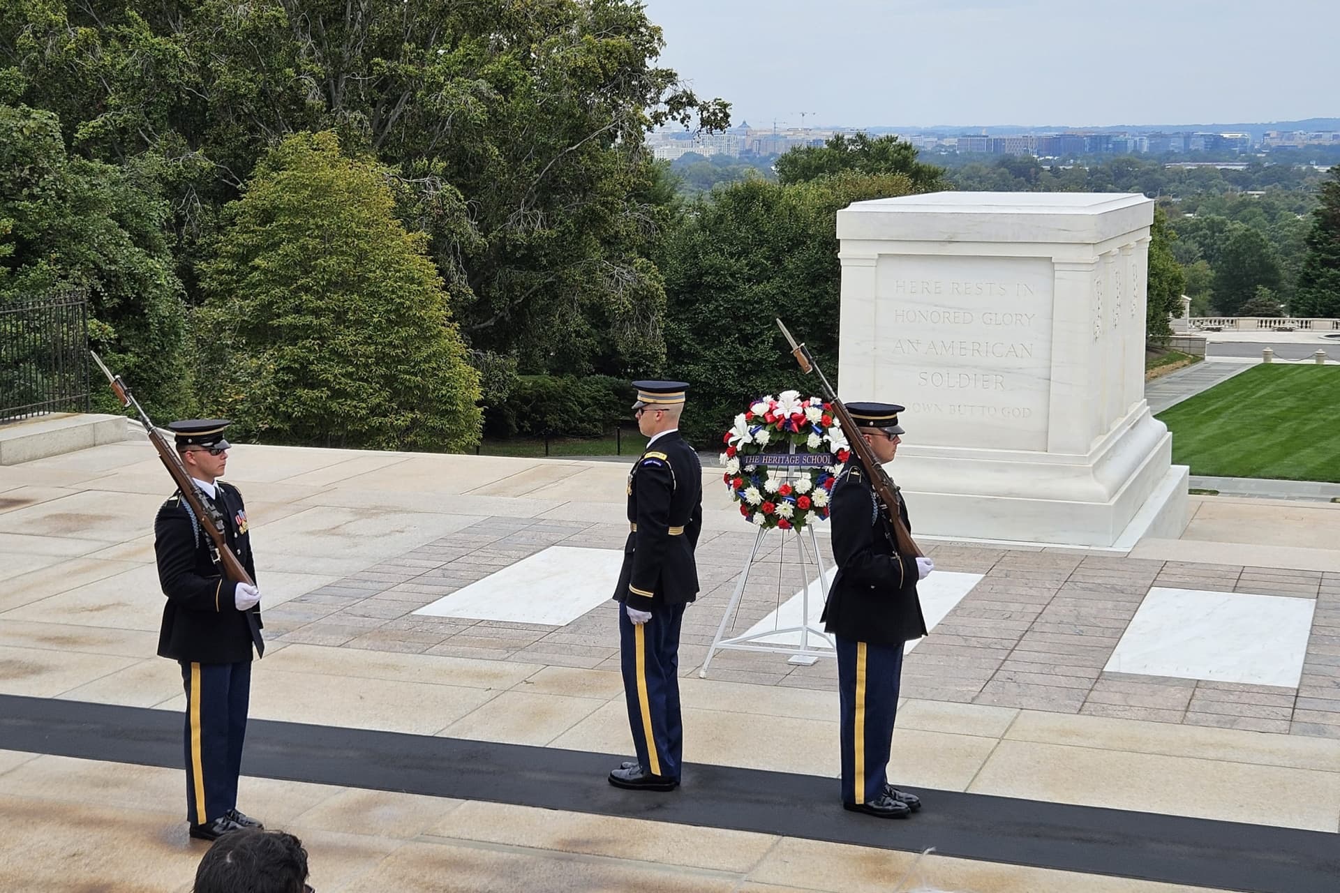Arlington Cemetery Guided Tour with Changing of the Guard - image 4