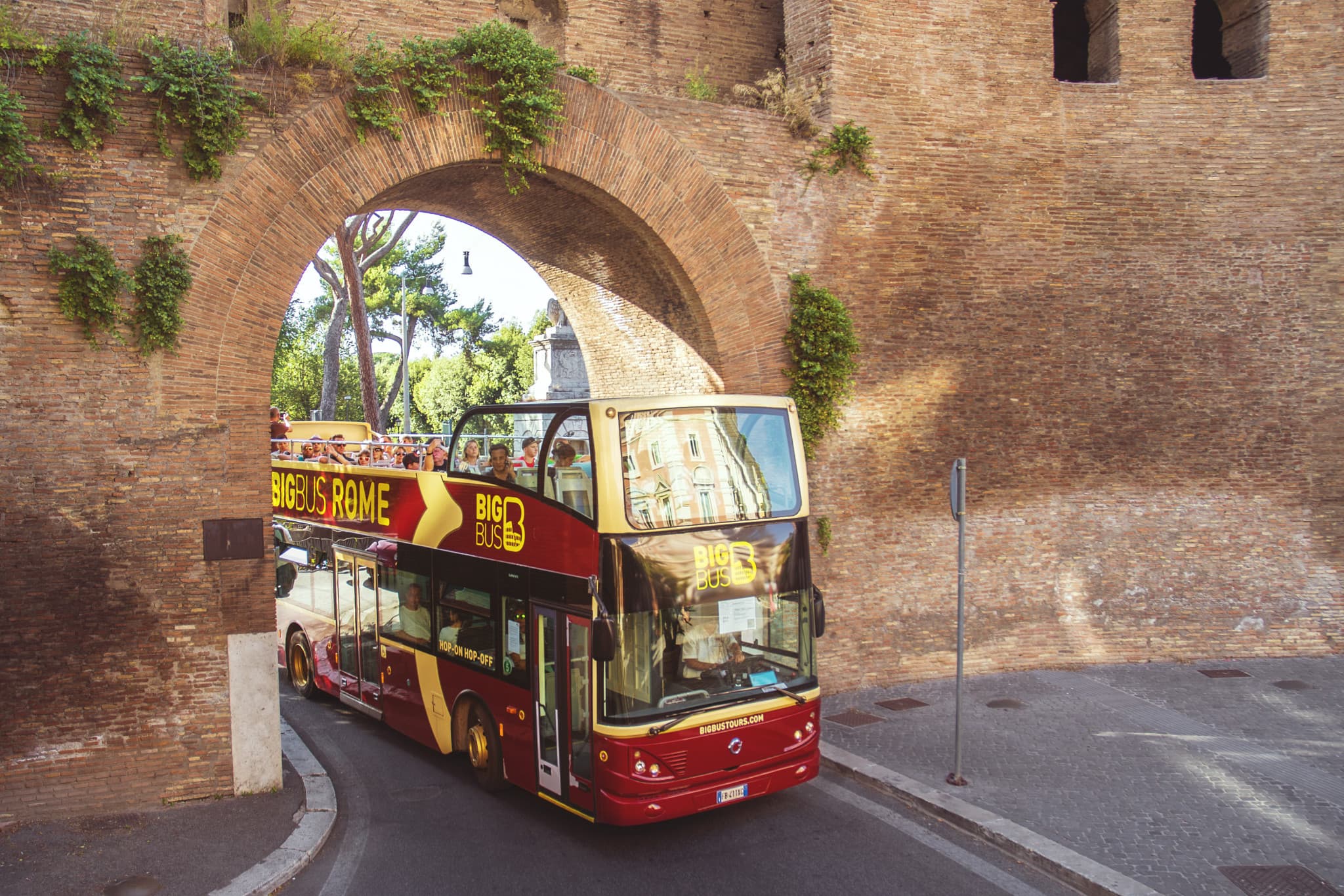 Big Bus Rome Hop-on Hop-off Bus Tour - image 4