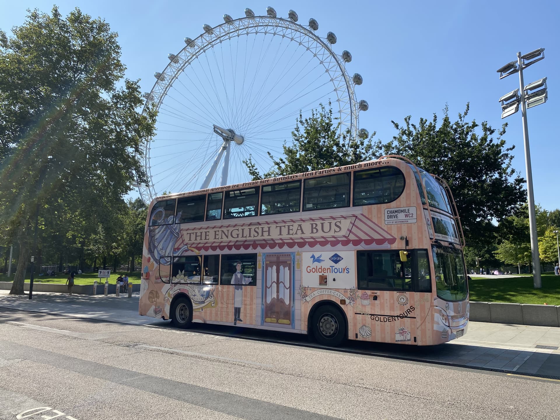 Autobús de té de la tarde con tour panorámico por Londres - imagen principal