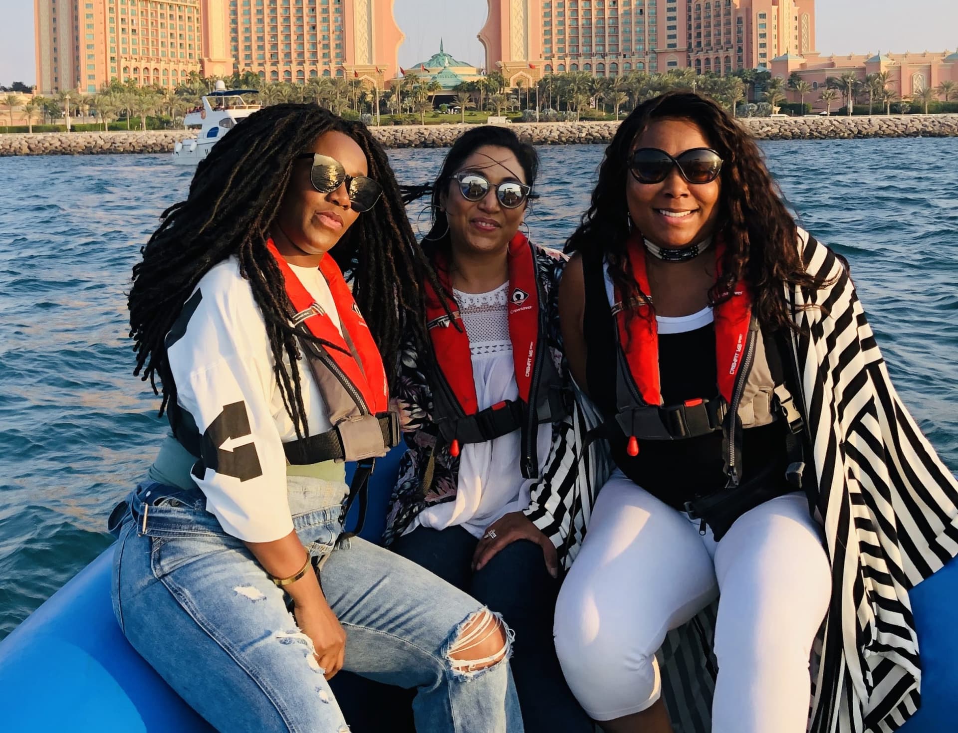 Sightseeing Speedboat Tour: Burj Al Arab, Jumeirah, and Atlantis - imagen 4