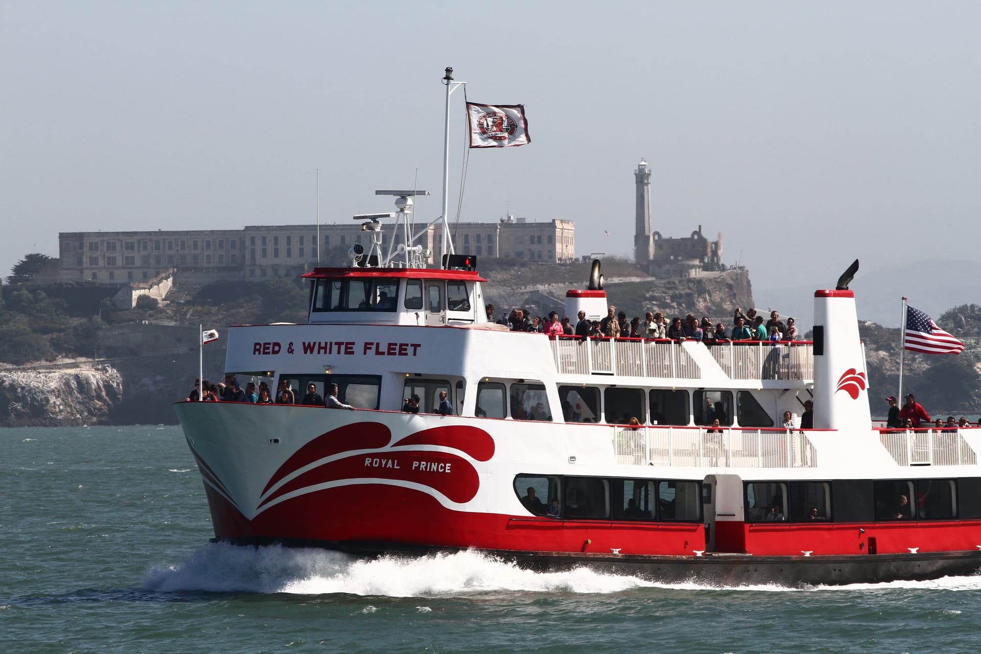 San Francisco Bay 1 Hour Golden Gate Sightseeing Boat Cruise by Red and White Fleet - imagen 12