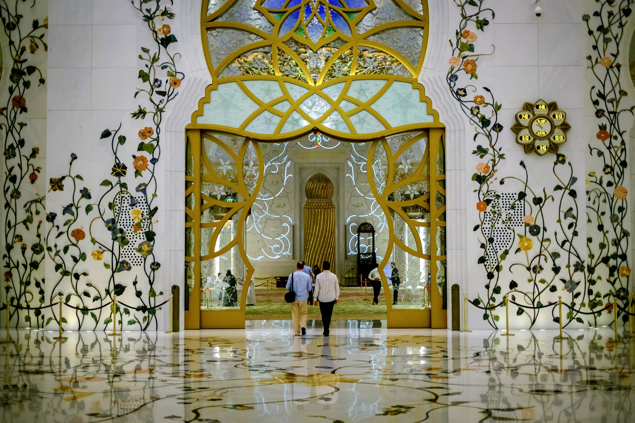 Sheikh Zayed Grand Mosque and Louvre Abu Dhabi Tour from Dubai - image 8