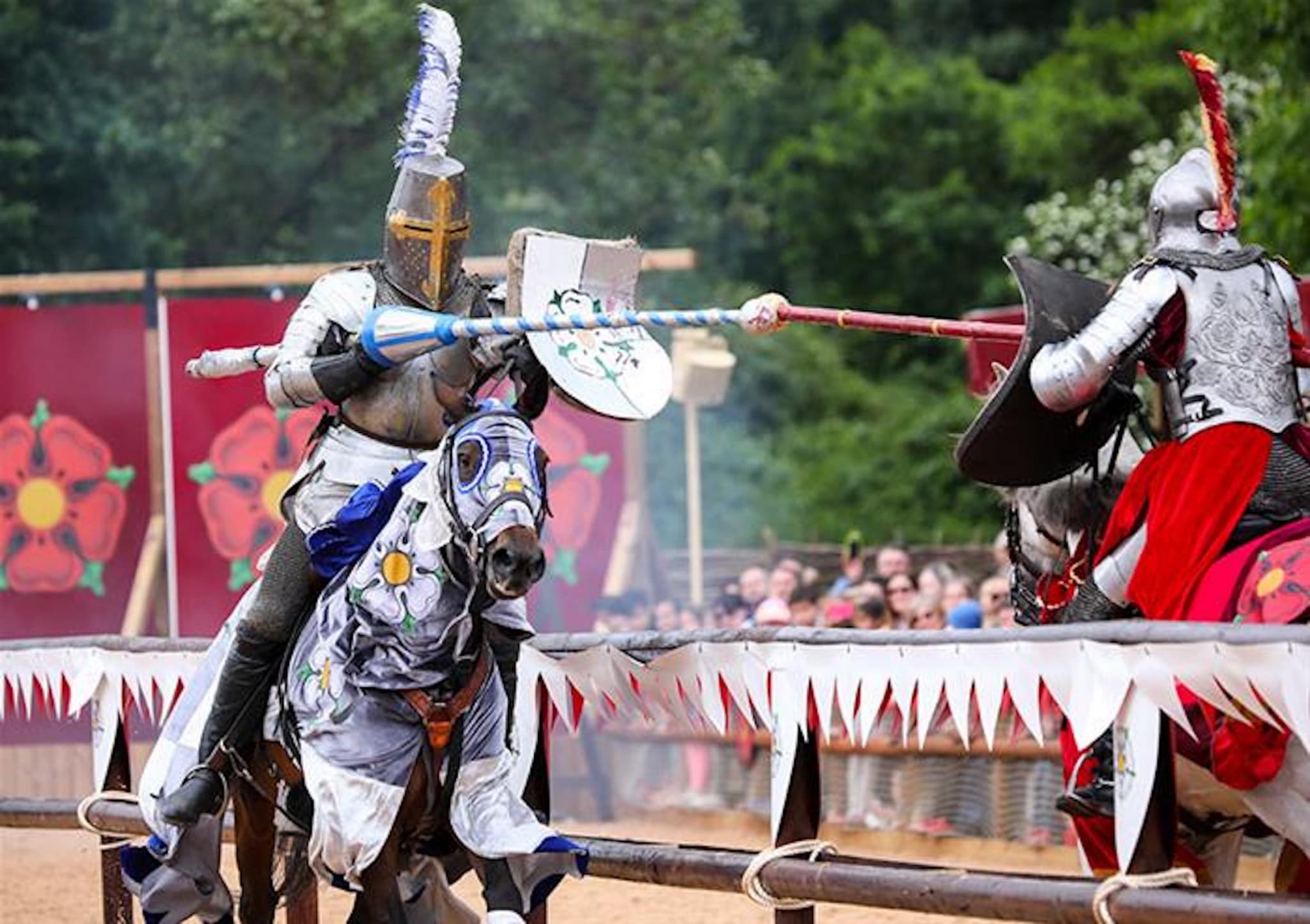 Oxford, Stratford-upon-Avon, Cotswolds, and Warwick Castle Tour from London - image 3