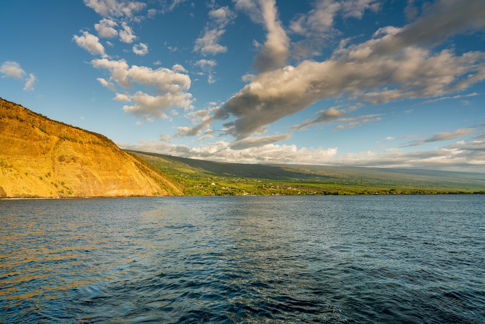 Dinner Cruise from Kona Coast to Kealakekua Bay - image 2
