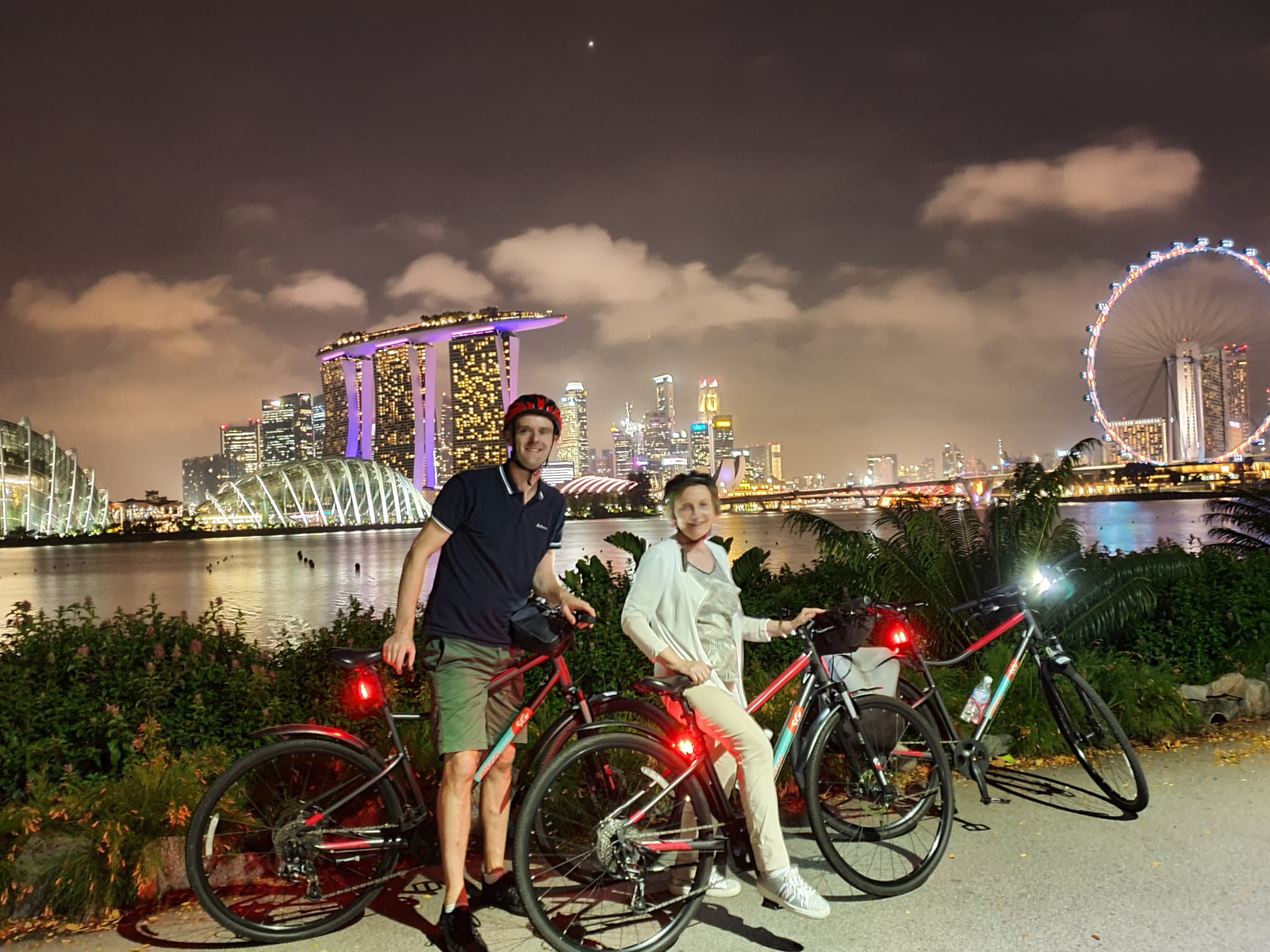 Marina Bay Night Cycling Tour - image 8