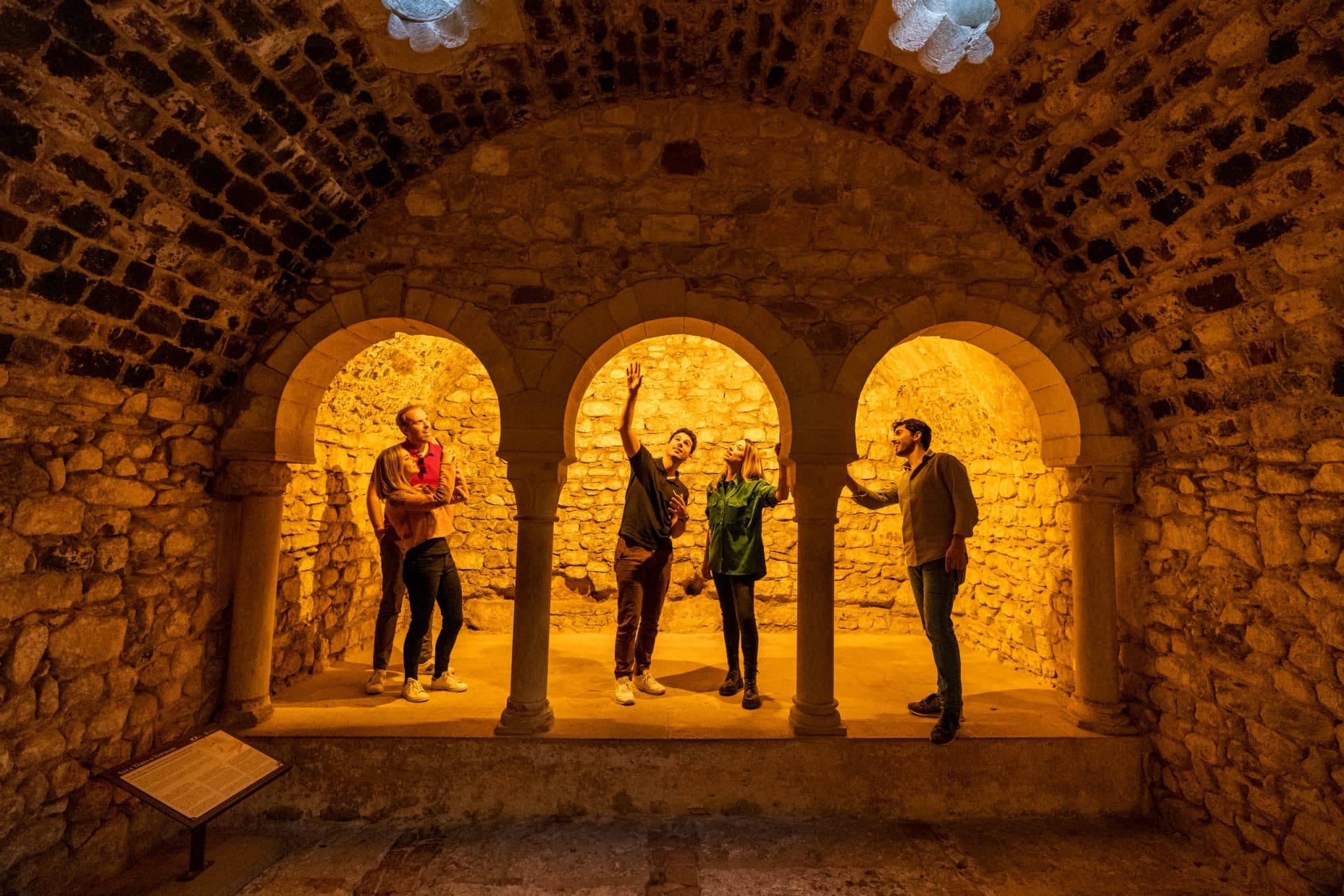 Girona City Private Half-Day Tour with High-Speed Train Transfer from Barcelona - image 2