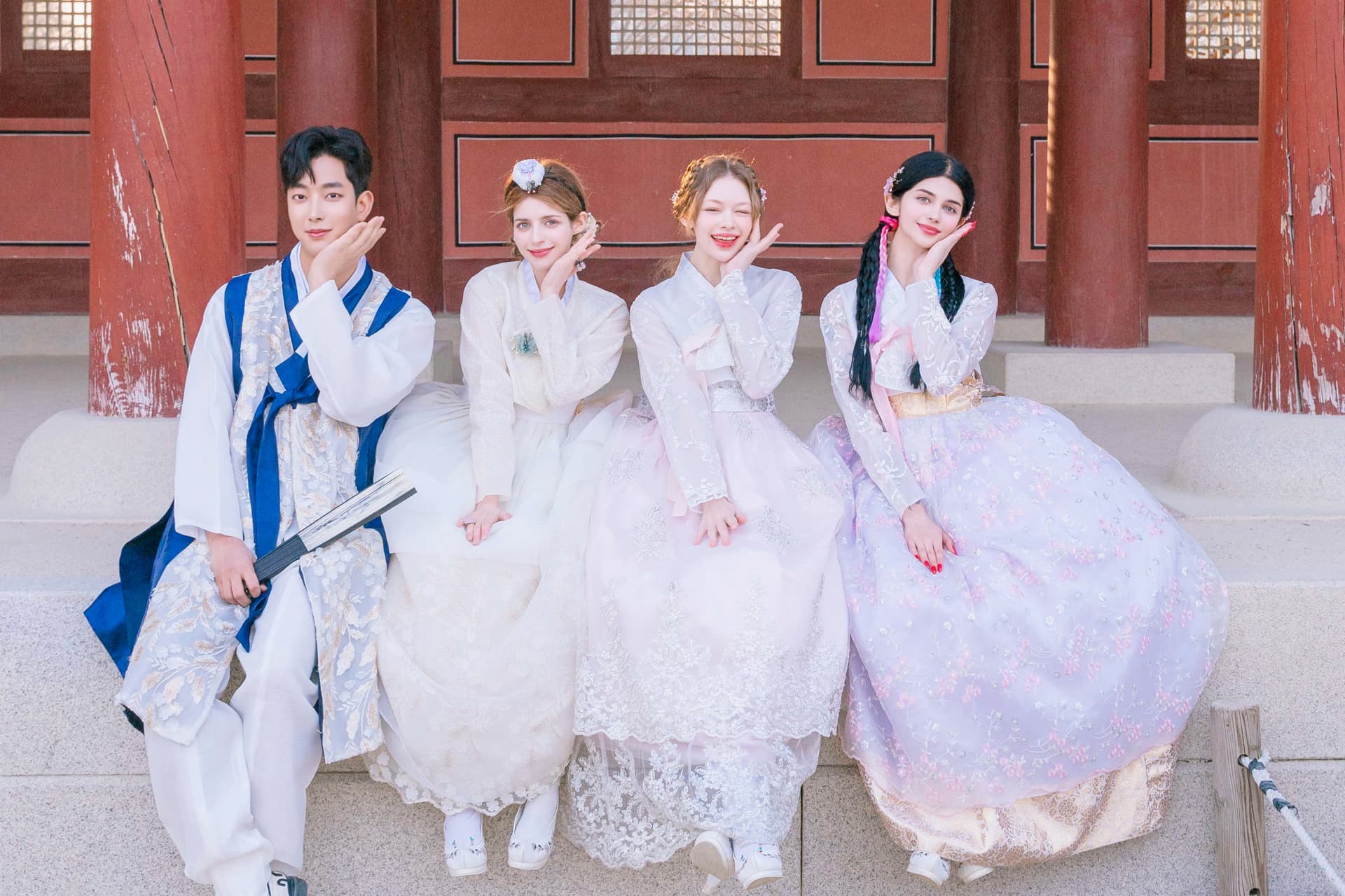Hanbok Experience at Hanboknam Gyeongbokgung Store - 이미지 3